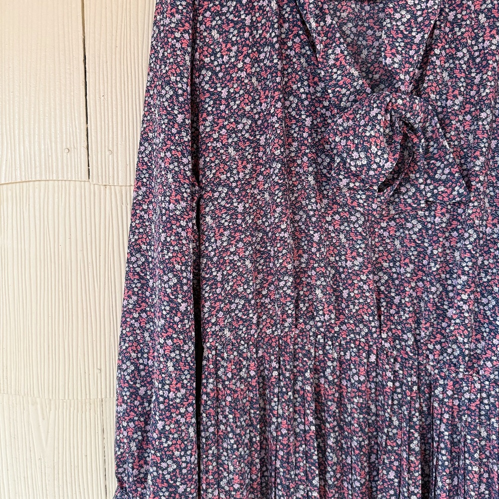 Banana Republic Tie Neck Pleated Midi Dress In Pink Multi Color - Picture 2 of 6